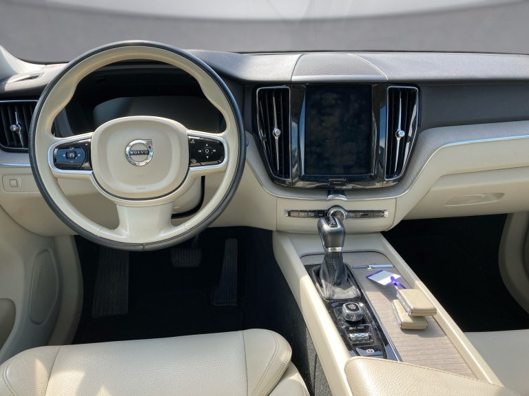 Bild 8: VOLVO PKW XC60 D4 Inscription AWD Geartronic