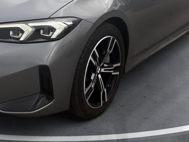 Bild 4: BMW 330i xDrive Touring G21 B48