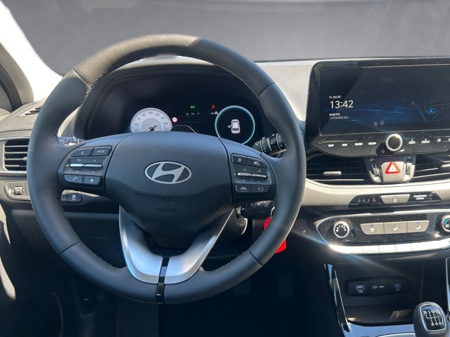 Bild 9: Hyundai i30 Kombi - PD Smart Line 1.0 T-GDI