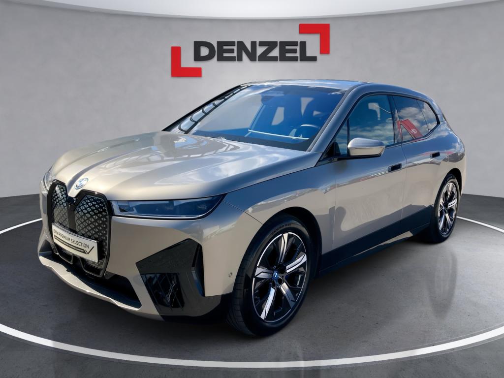 Bild 0: BMW iX xDrive40 71kWh