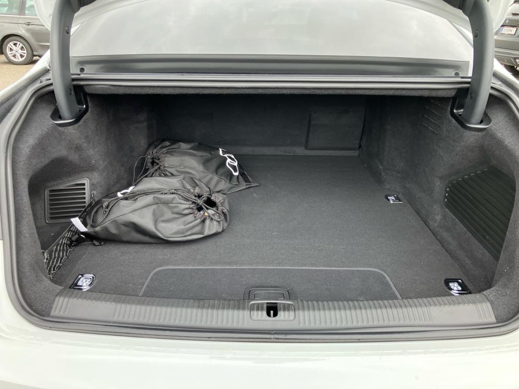 Bild 12: Audi A8 Reihe