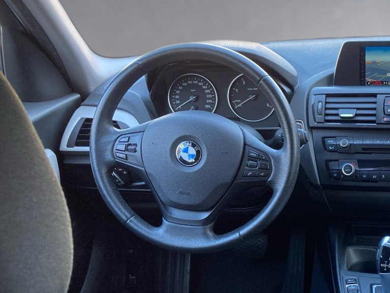 Bild 9: BMW 118d 5-Tuerer F20 N47