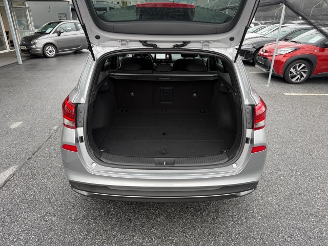 Bild 1: Hyundai i30 Kombi 1,5 TGDi DCT GL