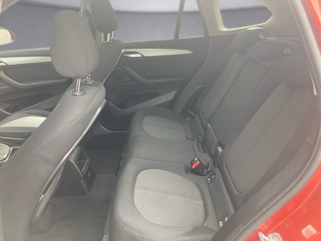 Bild 11: BMW X1 sDrive18i