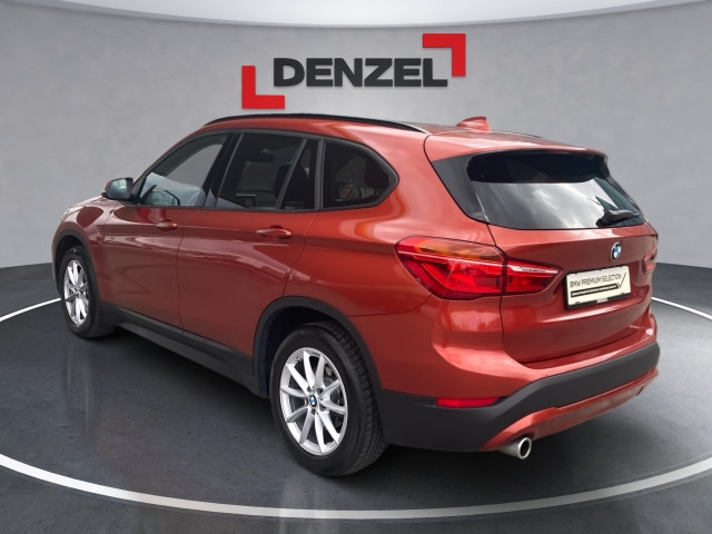 Bild 2: BMW X1 sDrive18i